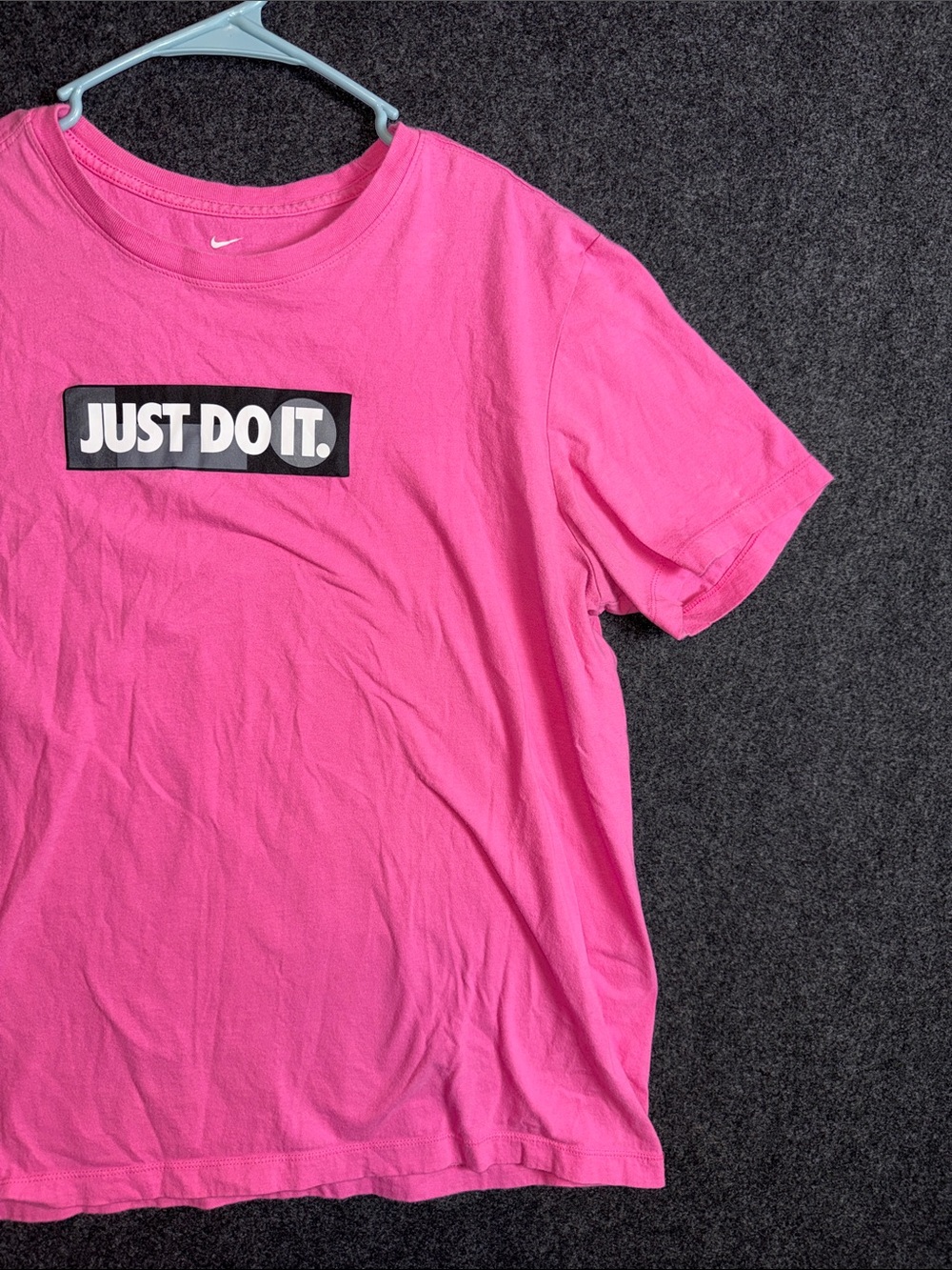 Nike Mens Pink 'Just Do It.' Graphic Tee - Picture 4 of 8